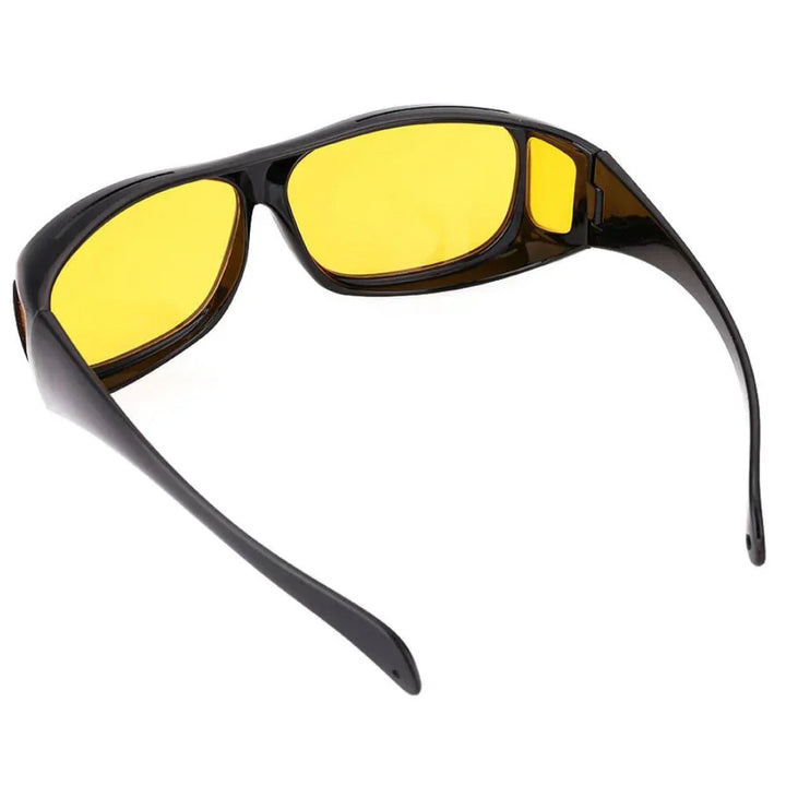 Anti-reflective night vision driving glasses, unisex design for improved road safety & clarity.