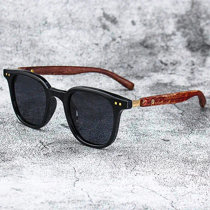 Unisex Arden eyewear: translucent frames with wood grain texture, providing excellent UV protection for outdoors.