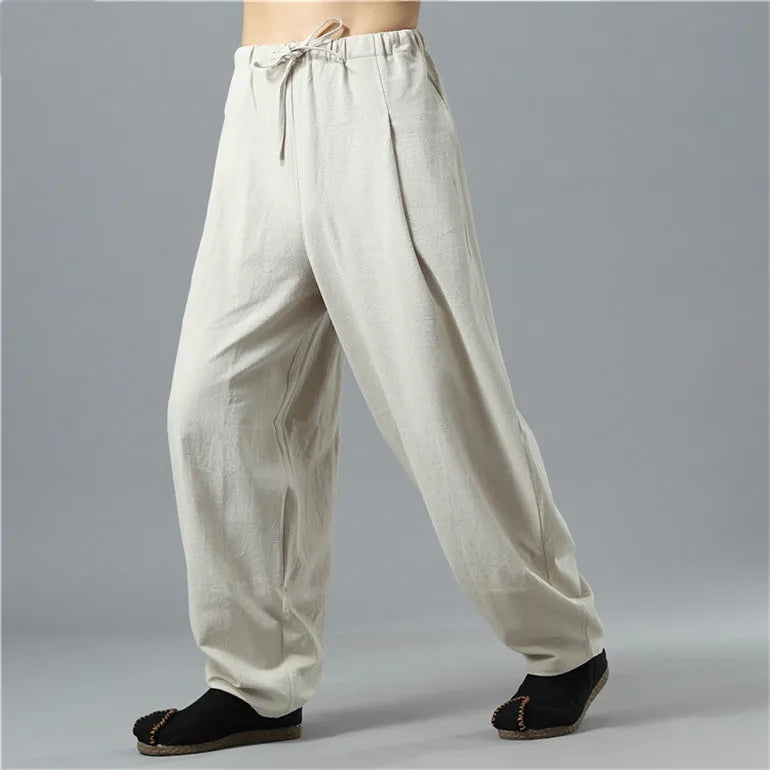 Flexible unisex baggy lounge pants, perfect for relaxed movement and ultimate comfort in a casual style.