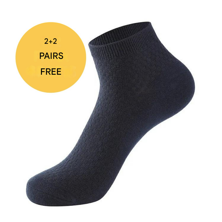 Everyday bamboo short socks with advanced moisture-wicking for ultimate comfort.