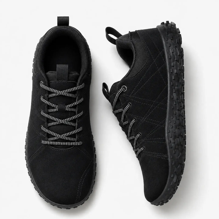 Breathable unisex barefoot trainers, wide toe box, for natural movement & comfortable hiking.