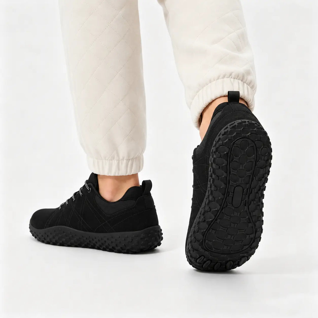 Comfortable unisex barefoot trainers, wide toe box, natural movement for daily outdoor activity.