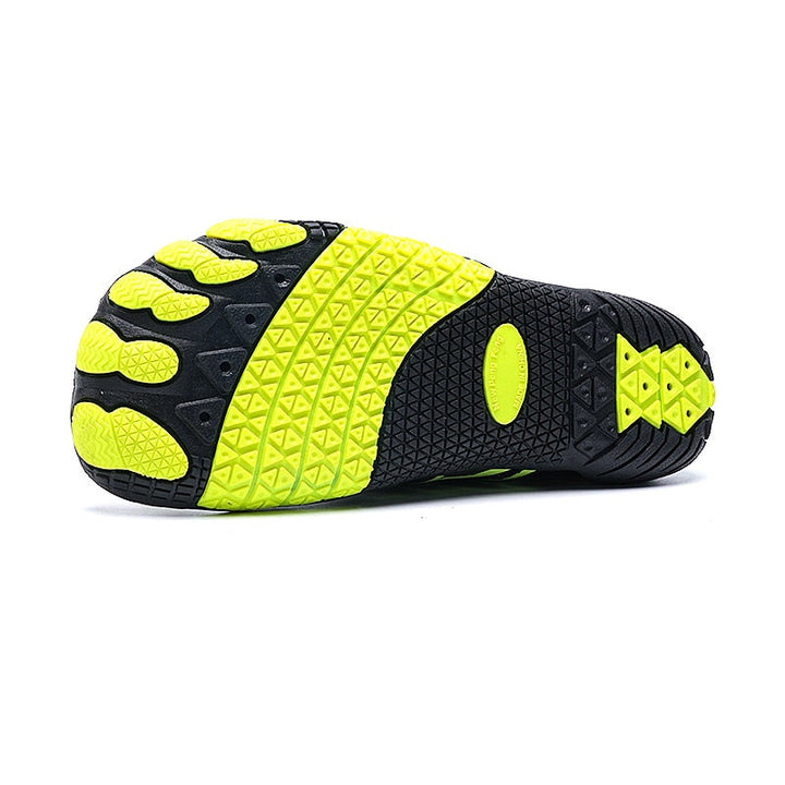 Naiya swim shoes, lightweight & quick-dry, perfect for kids & adults on beach vacations.