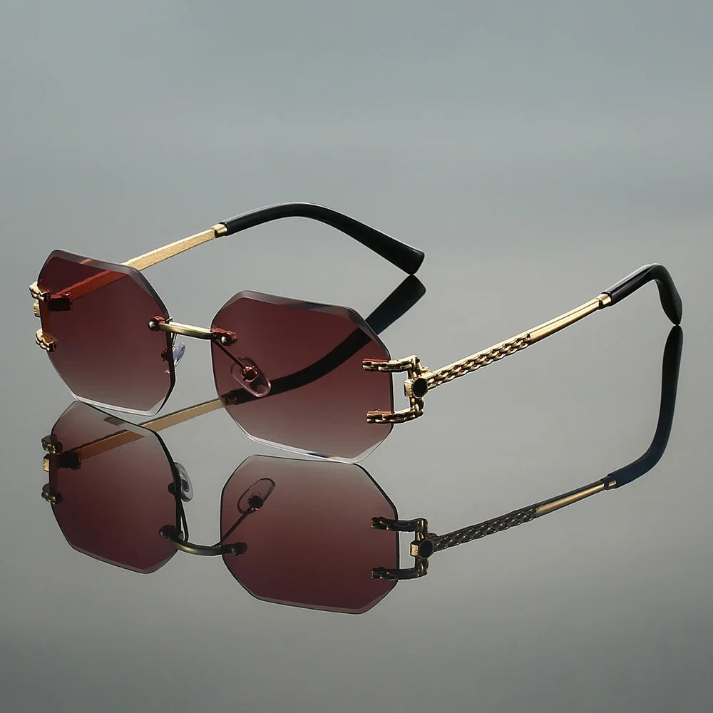 Stylish unisex geometric sunglasses in gold, offering full UV400 protection. Sleek fashion statement eyewear.