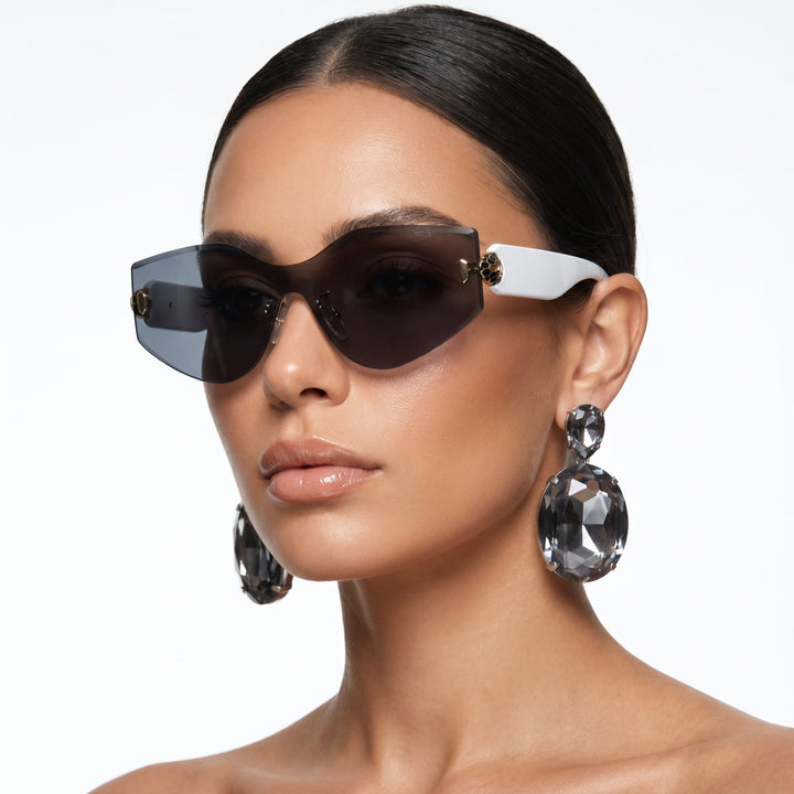 Statement unisex square frame sunglasses, a trendy fashion accessory with UV400 protection.