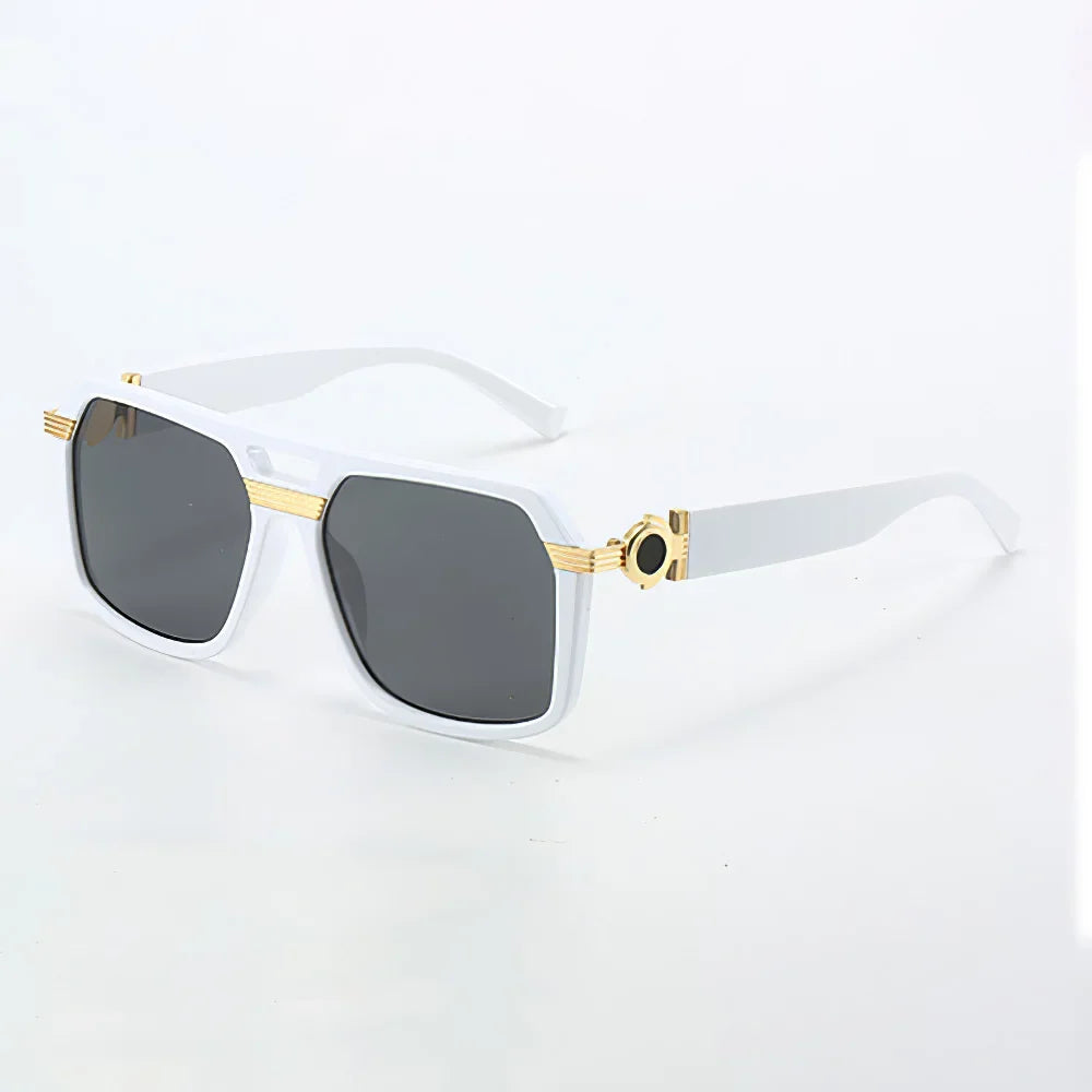 Chic tortoiseshell square frame sunglasses with gradient lenses and full UV400 protection.