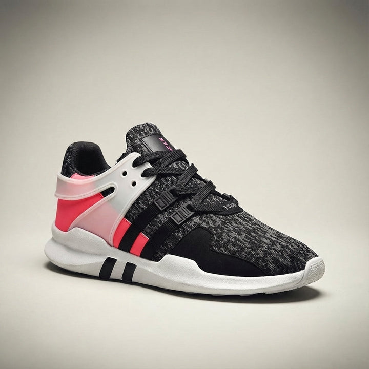 Bradley unisex sneakers: breathable footwear with a robust rubber sole for comfort and durability.