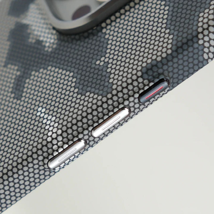 Unisex camouflage iPhone case, MagSafe compatible. Durable protective phone cover for all iPhone models.