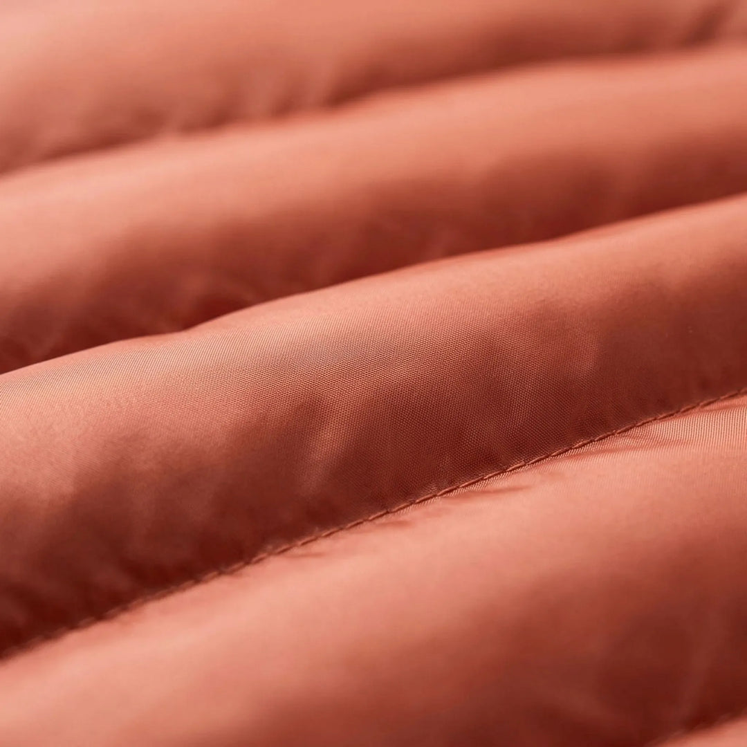 Versatile spacious camping sleeping bag, ideal for 3-season outdoor comfort. Unisex design for adventure travel gear.