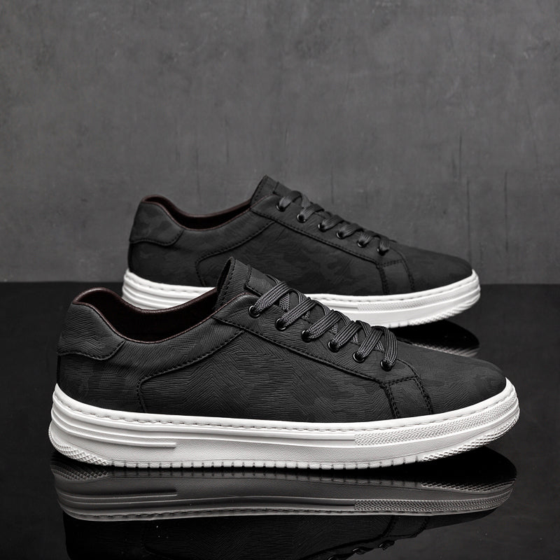 Modern unisex Canyon casual shoes, versatile & comfortable for daily wear.