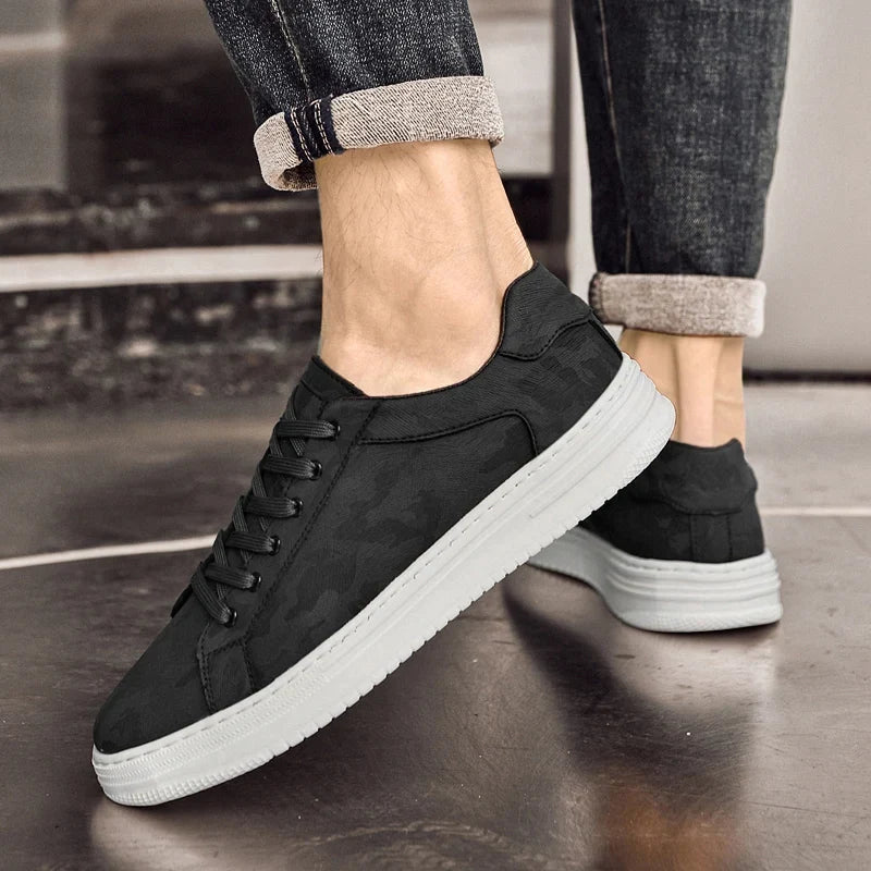 Comfortable Canyon walking shoes, a versatile minimalist sneaker for unisex casual style.