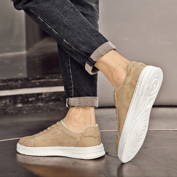 Minimalist Canyon low-top casual shoes, perfect everyday footwear for style and comfort.