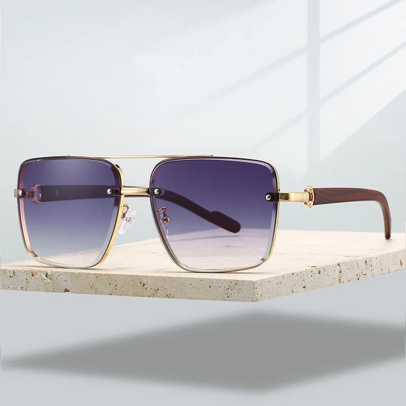 Gold frame Capri sunglasses: Unisex style with gradient UV400 lenses. Fashionable eye protection for all.