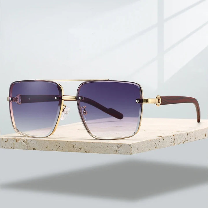 Gold frame Capri sunglasses: Unisex style with gradient UV400 lenses. Fashionable eye protection for all.
