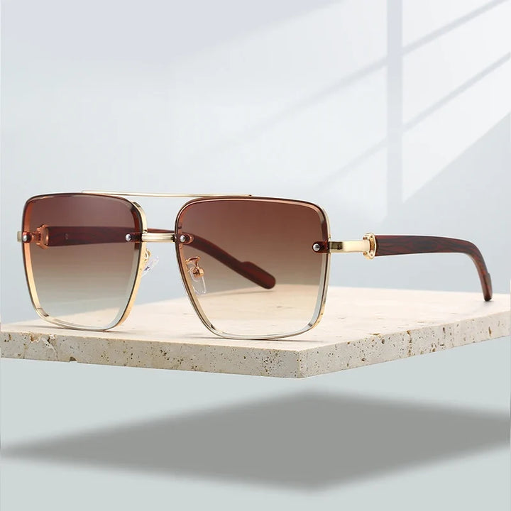 Gradient lens Capri sunglasses for unisex style. Gold frame design offers essential UV400 eye protection.