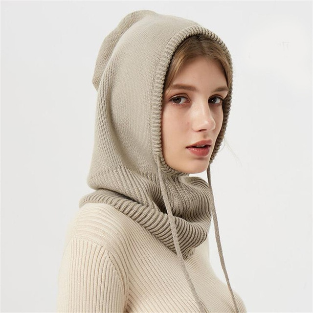 Cozy unisex knit hat with a premium cashmere blend, providing superior warmth for outdoor activities in winter.