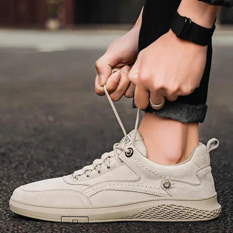 Walking shoes: unisex suede sneakers in a classic design, built for comfort and durability.