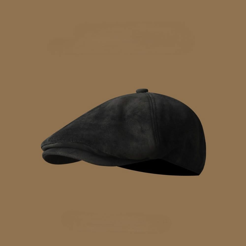 Black fashion newsboy cap, versatile headwear for men and women, suitable for many looks.