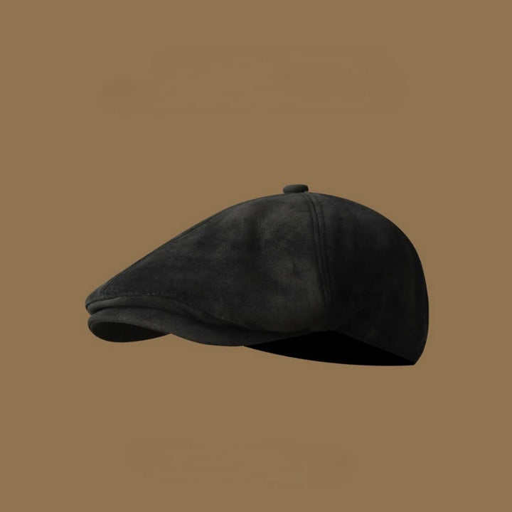 Black fashion newsboy cap, versatile headwear for men and women, suitable for many looks.