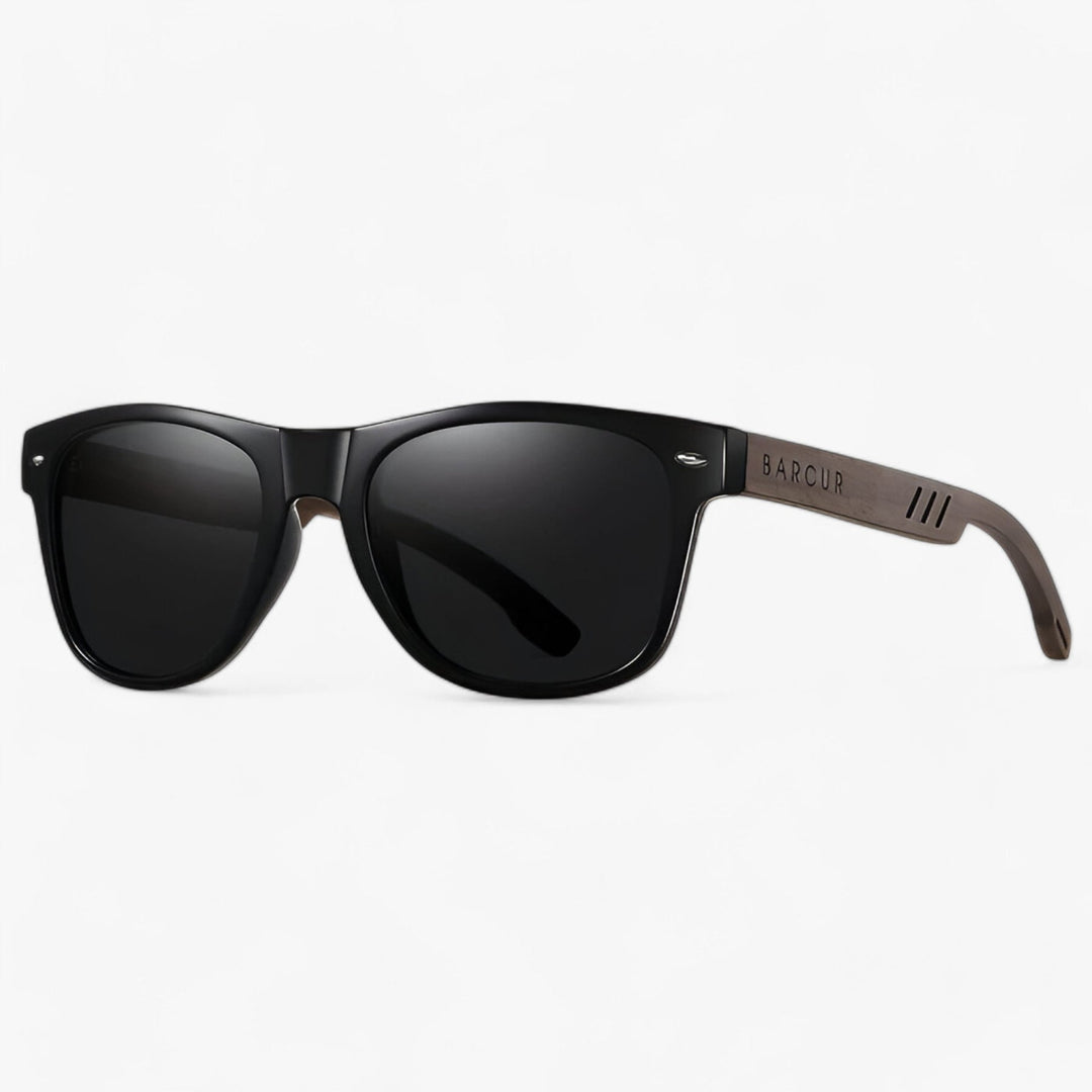 Unisex classic UV protection sunglasses with anti-glare lenses for daily wear and eye protection.