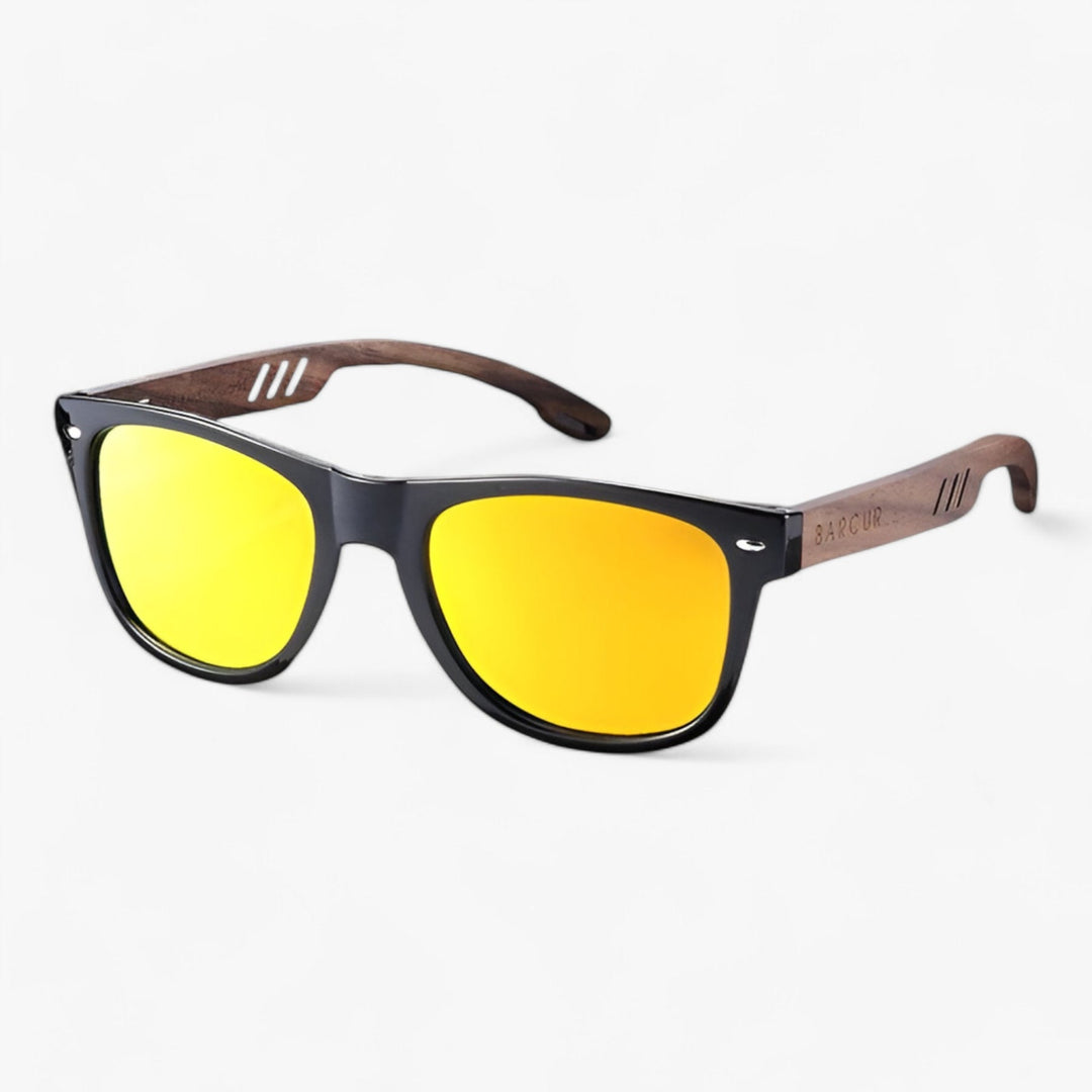Blue classic unisex sunglasses providing superior UV protection & anti-glare, a fashionable summer accessory.