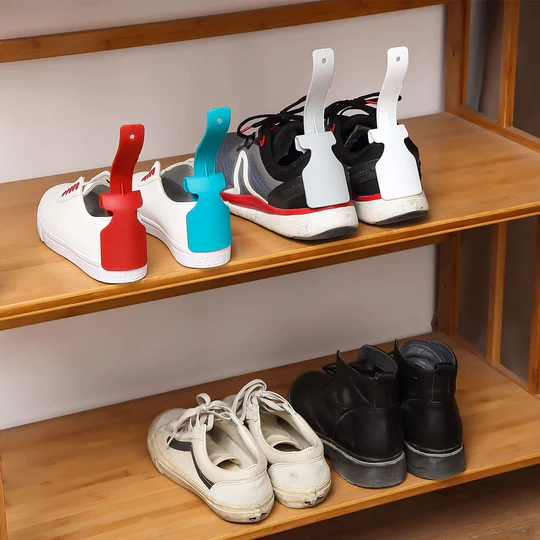 Compact unisex clip-on shoe horn for quick, no-bend shoe wearing. An essential shoe helper & mobility tool.