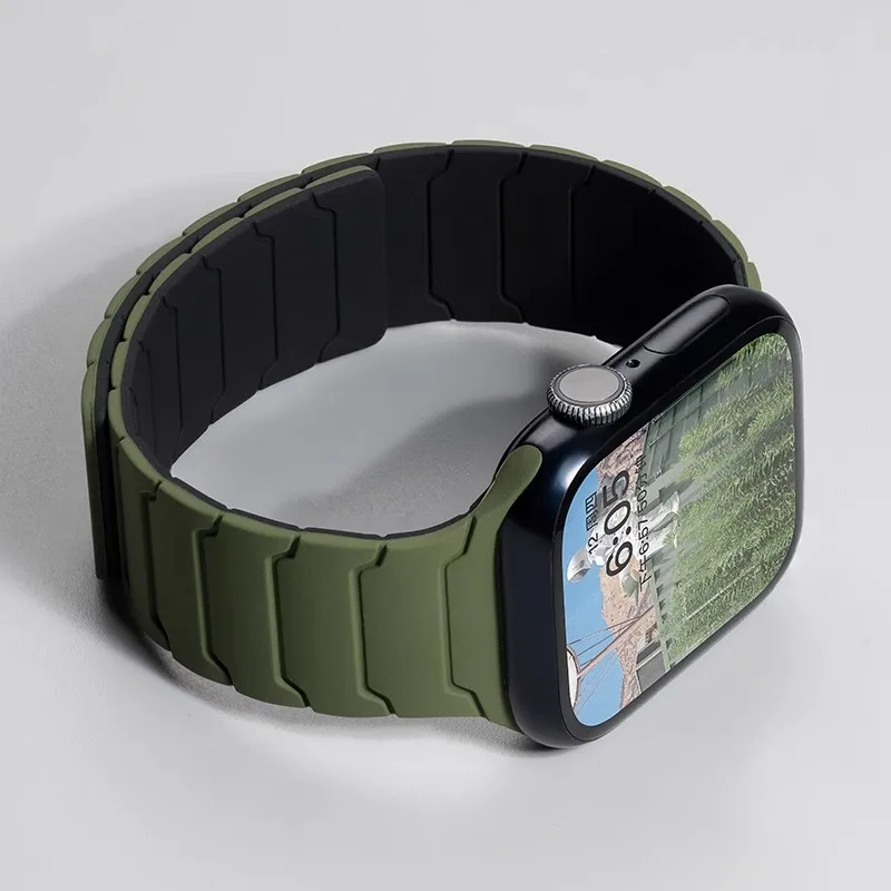 Waterproof ribbed silicone Apple Watch band, unisex comfort fit for sports, swimming, and daily wear.