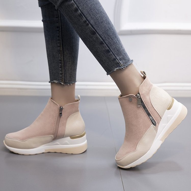 Top-down view of unisex comfort mid-top sneakers, highlighting orthopedic support & a clean, casual look.