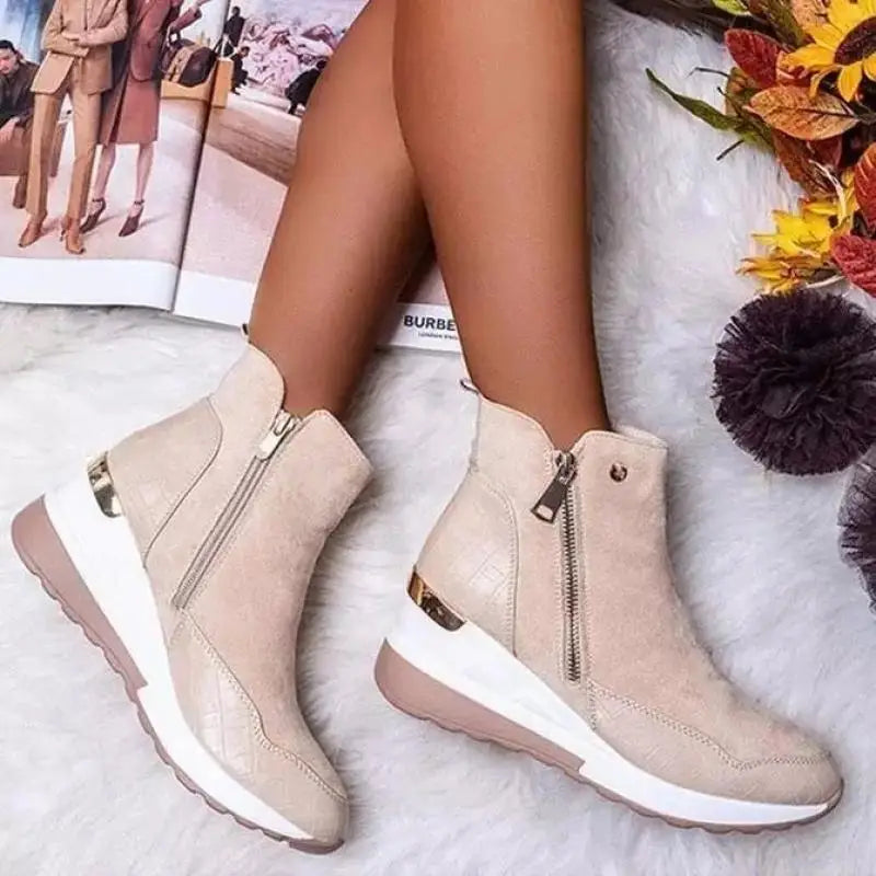 Casual Mid-Top Sneakers offering unisex comfort & orthopedic support, ideal for daily wear and foot health.