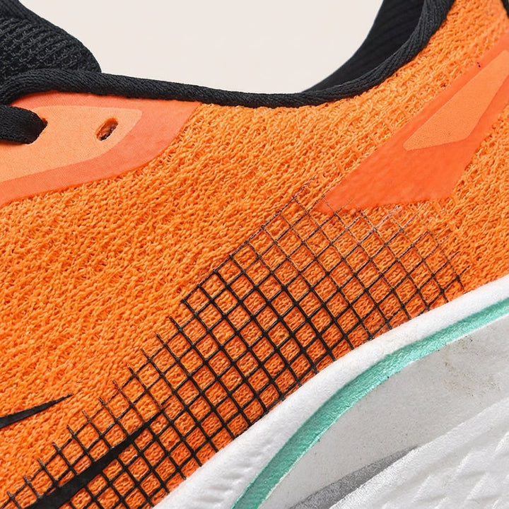 Breathable Frances cushioned sneakers, perfect for men's and women's long distance running.