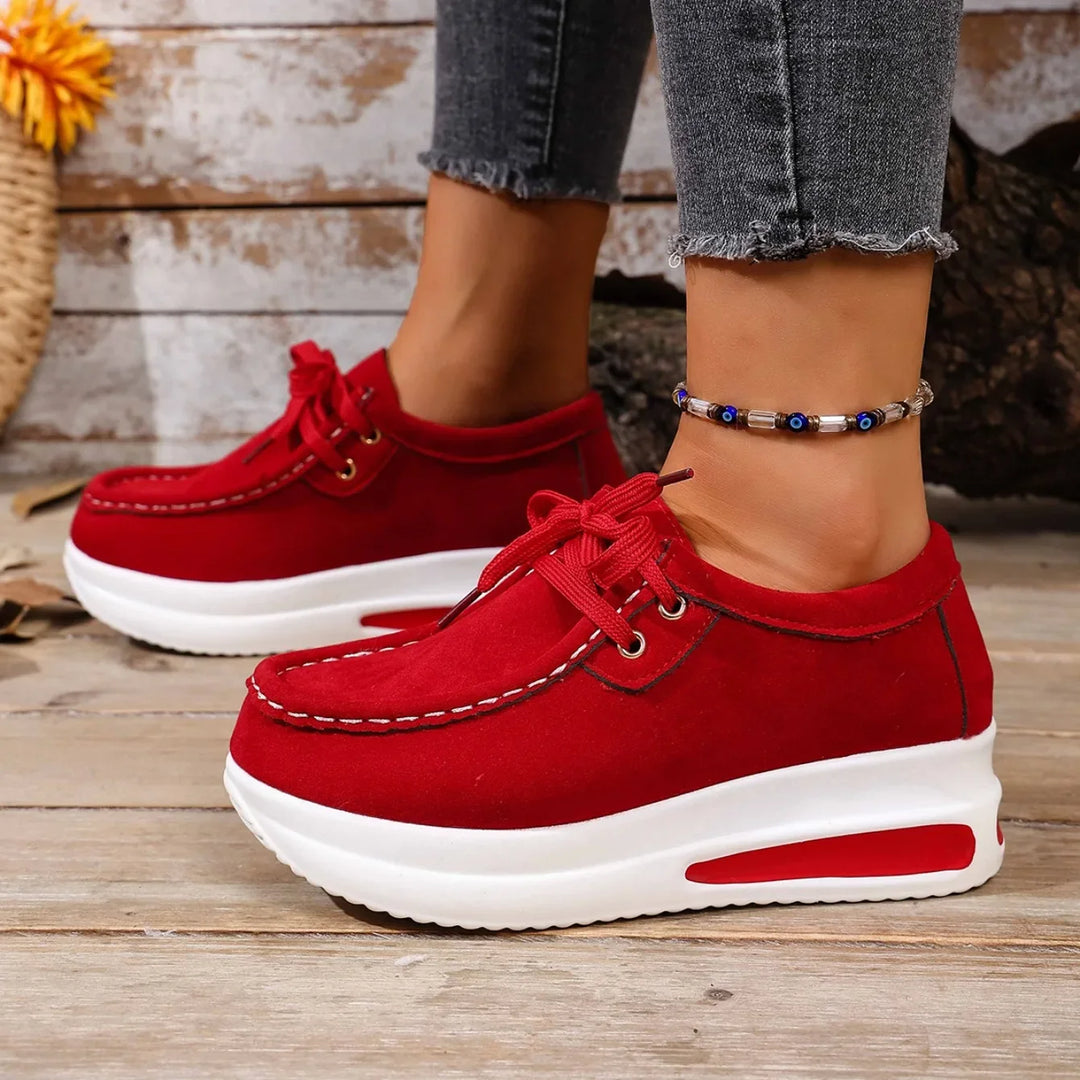Everyday wear walking shoes, unisex, with orthopedic comfort and cushioning.