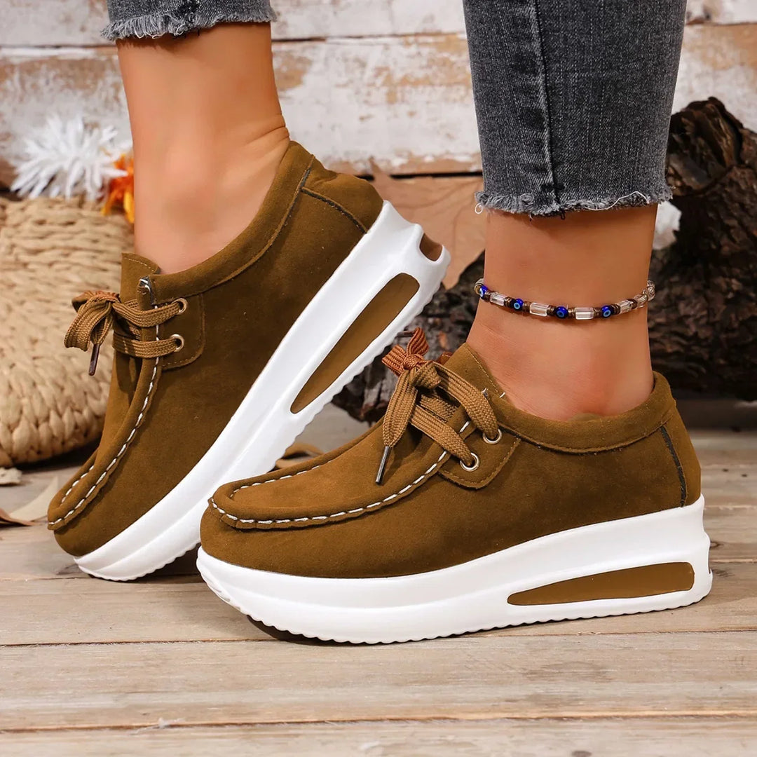 Orthopedic walking shoes, cushioned for comfort, unisex design for everyday use.