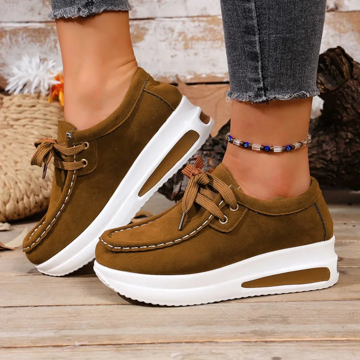 Orthopedic walking shoes, cushioned for comfort, unisex design for everyday use.