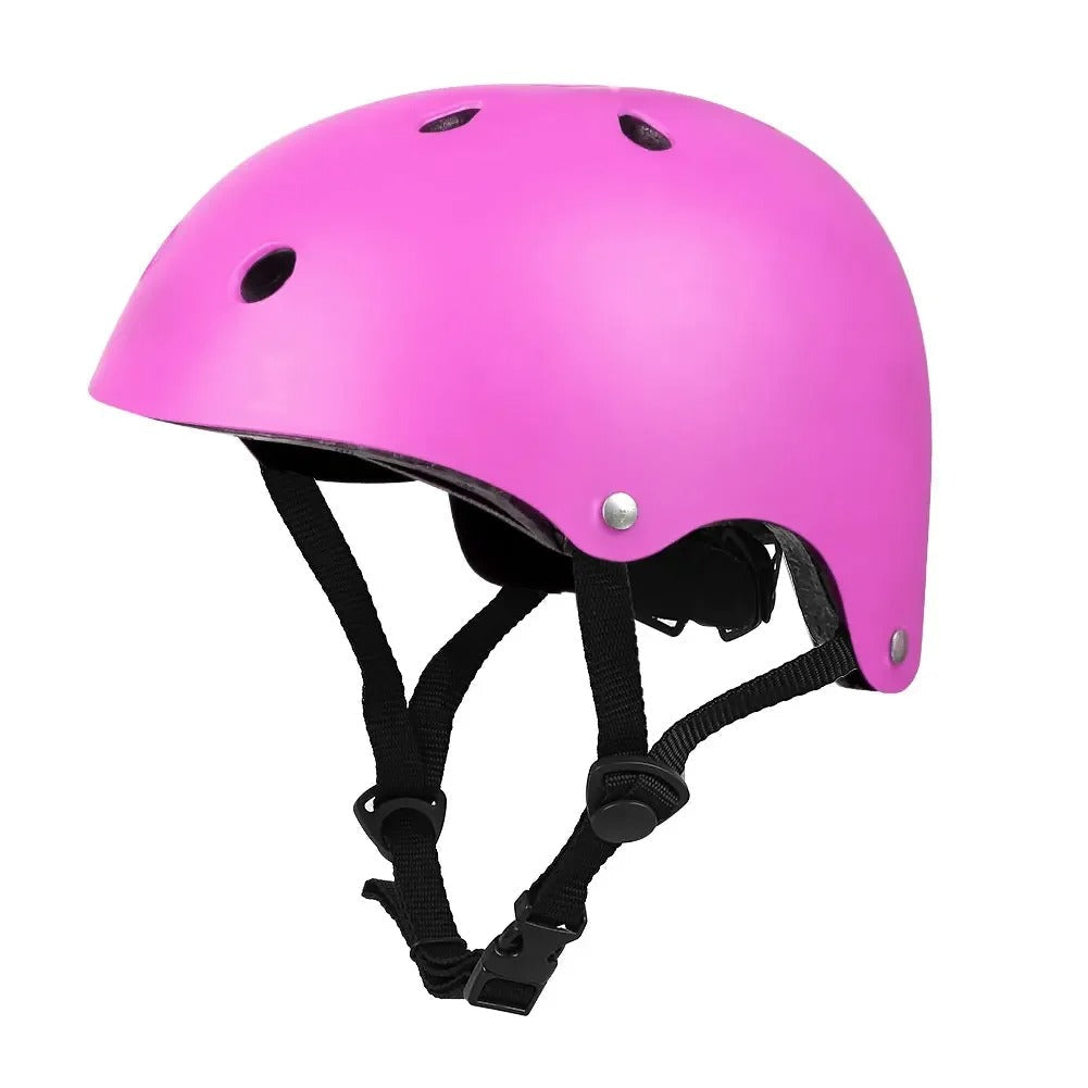 Lightweight unisex bicycle helmet providing essential head protection for outdoor sports.