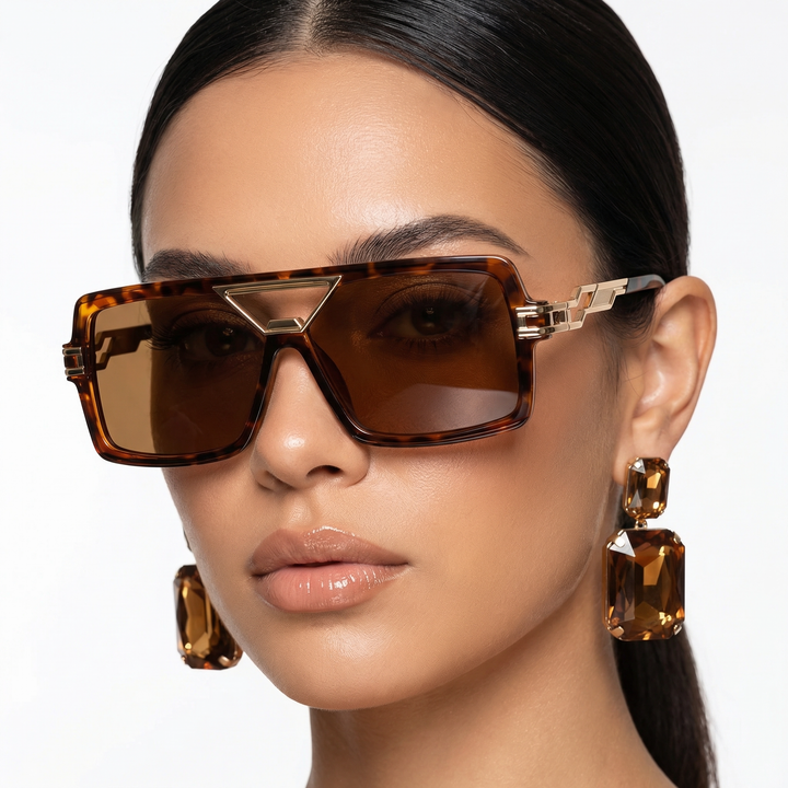 Fashionable unisex eyewear: double bridge metal frame sunglasses, perfect summer accessory.