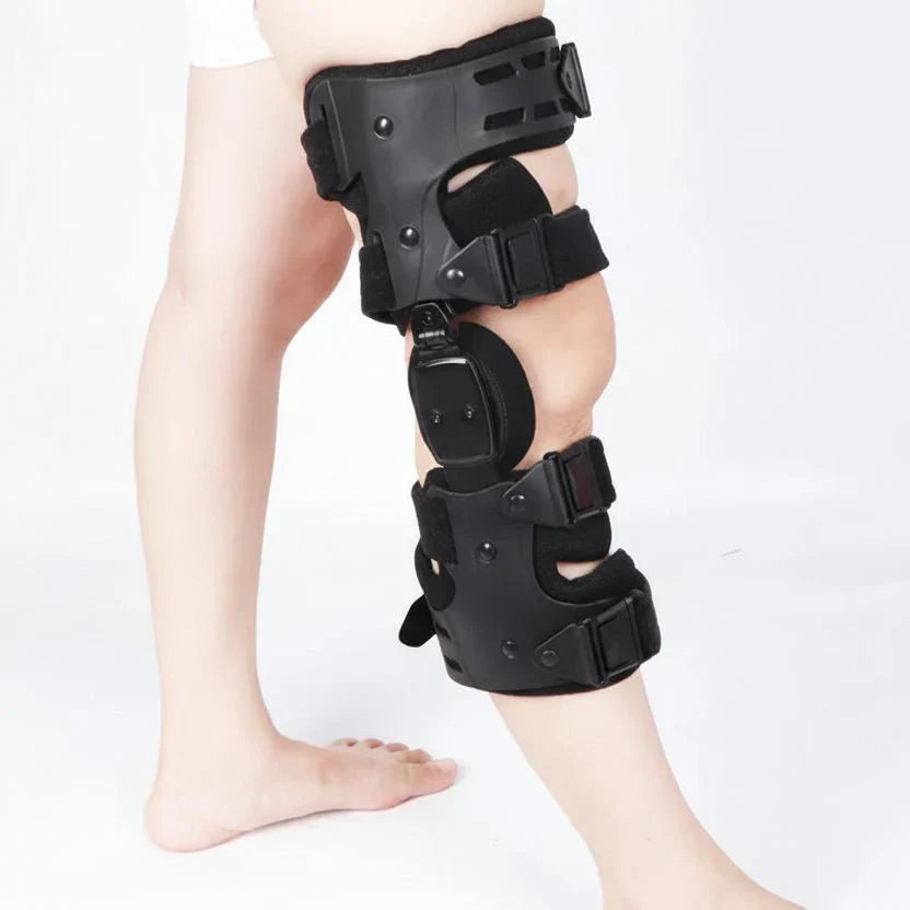 Unisex knee brace, ideal for preventing sports injuries & maintaining knee stability during exercise.