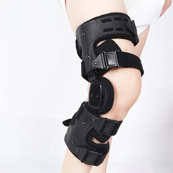 Dynamic knee support for rehabilitation, ensuring stability & comfort for a speedy recovery.