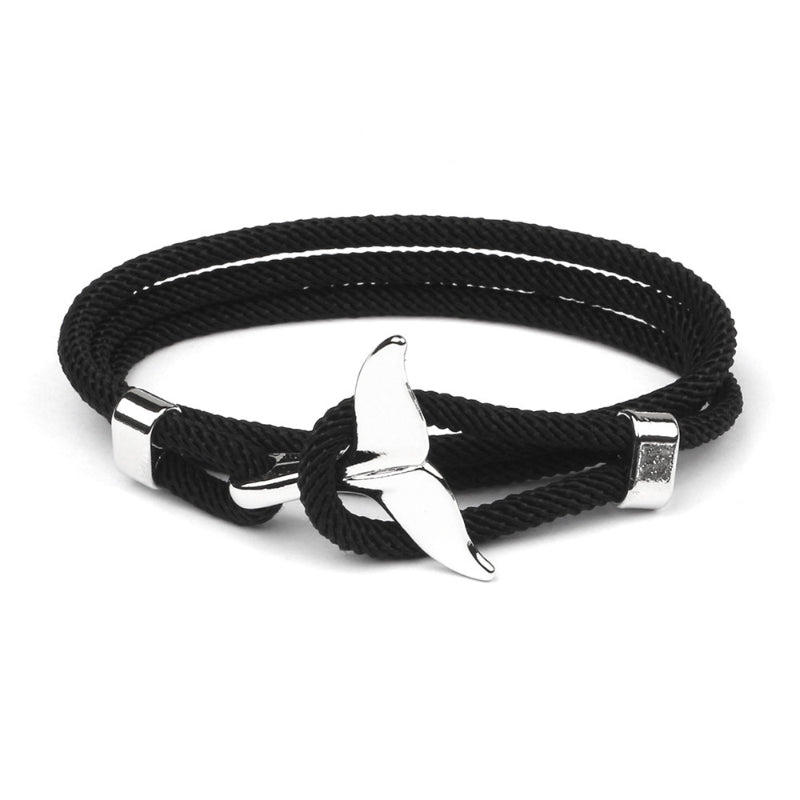 Adjustable unisex anchor bracelet, a timeless piece of nautical jewelry.