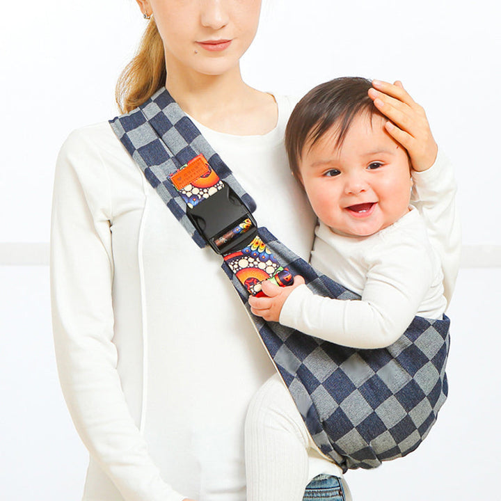 Unisex ergonomic baby carrier, perfect for hands-free comfort & baby travel.