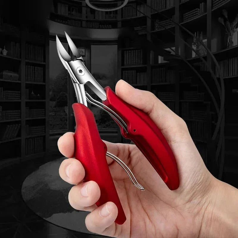 Ergonomic toenail clippers, professional pedicure tool for thick nails & ingrown toenails. Stainless steel design.