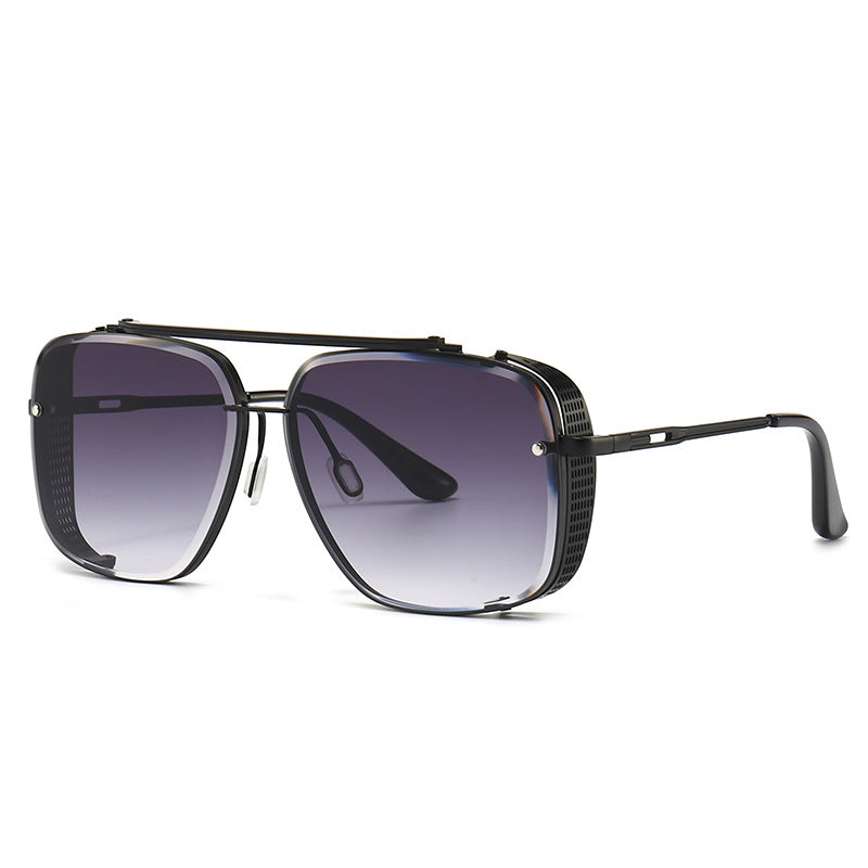 Unisex fashion sunglasses with sleek metal frames & UV400 protection. Stylish modern eyewear for eye protection.