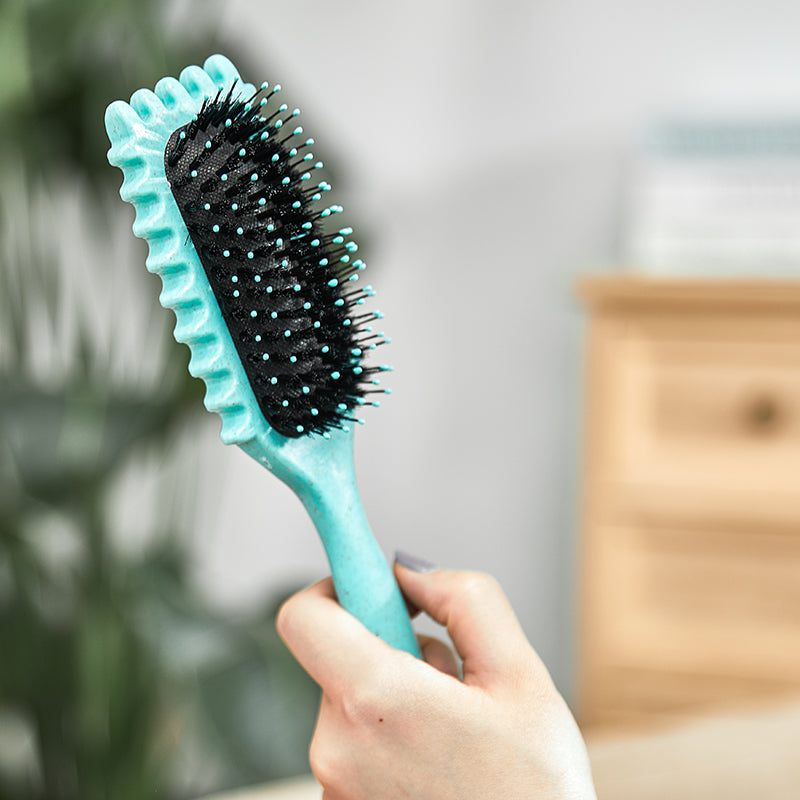 Livia fast drying vent brush: perfect for frizz control, detangling, and gentle hair care.