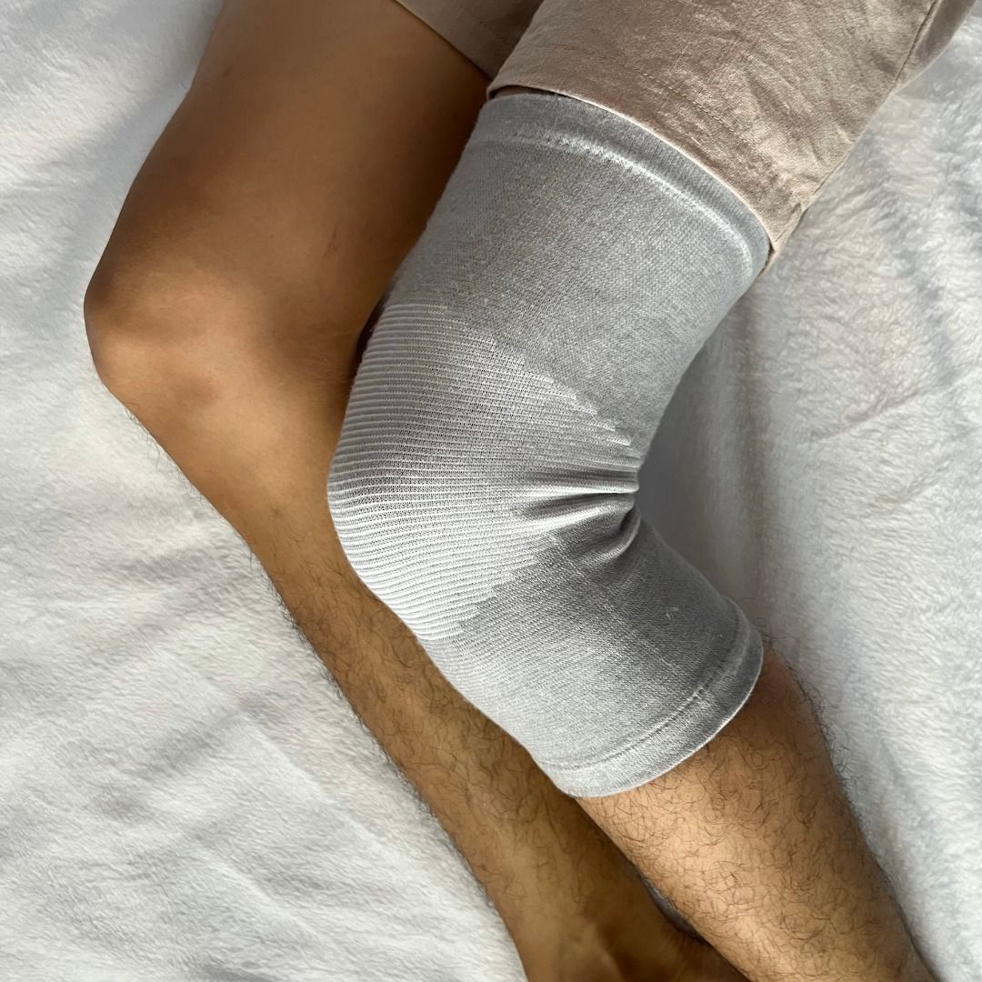 Soft, breathable FlexiKnee brace material ensures comfort & discreet fit. Provides all-day knee support & pain relief.