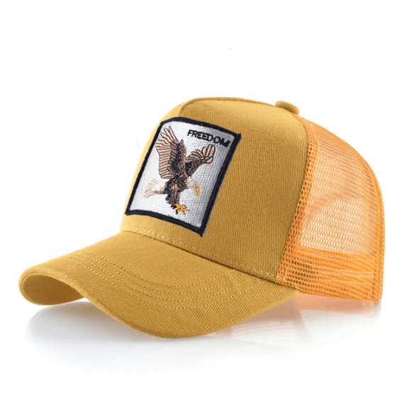 Fashionable Freedom Eagle baseball cap, unisex, a sporty summer accessory for any outdoor outfit.