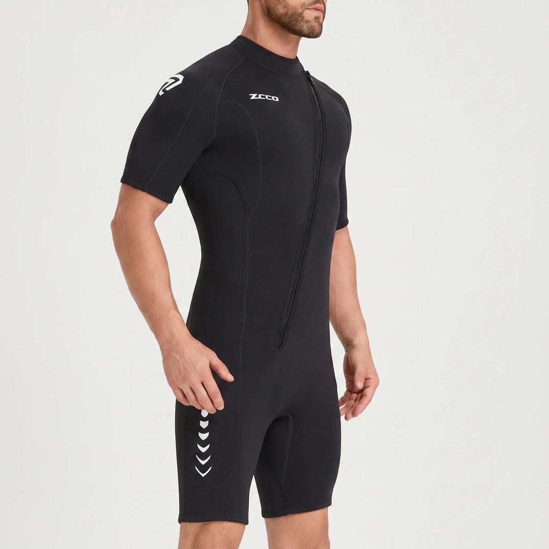 Comfortable unisex front-zip shorty wetsuit for paddleboarding & snorkeling. Ideal athletic beachwear for water activities.
