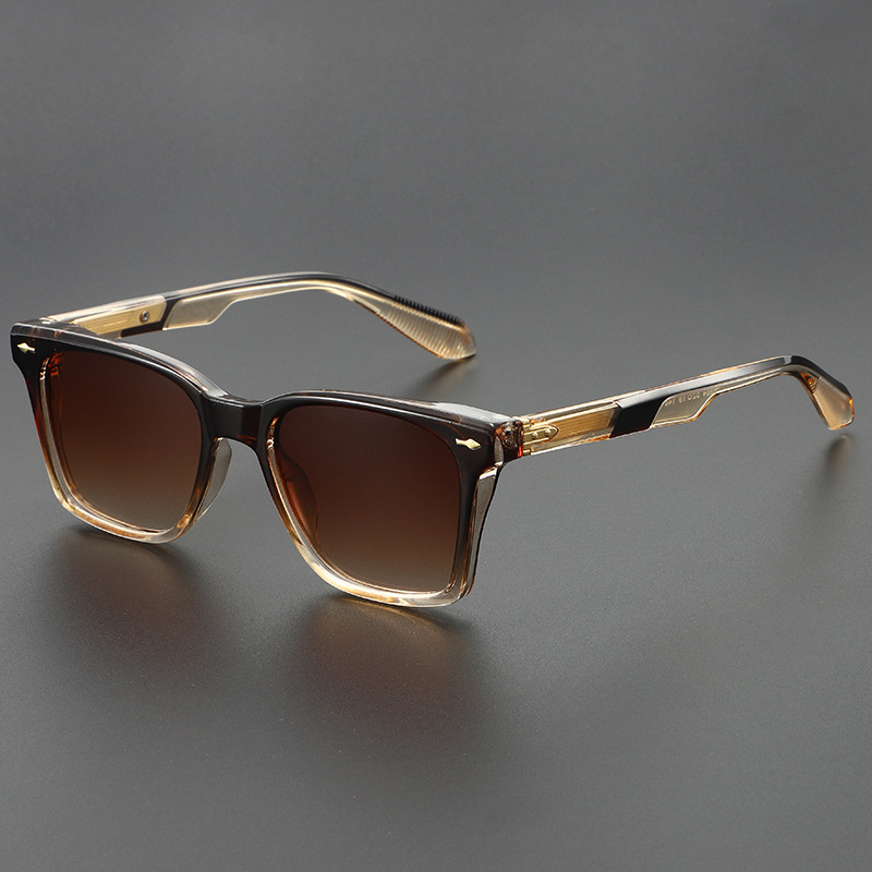 Frosted square UV400 eyewear, a modern unisex design for stylish and protective sun shades.