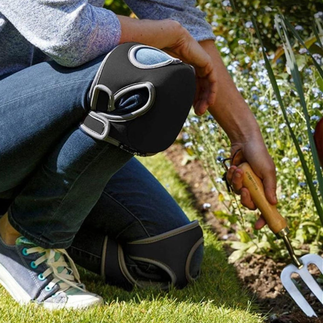 Protect your knees with these unisex gardening knee pads. Enjoy ultimate comfort & essential protection for all outdoor tasks.