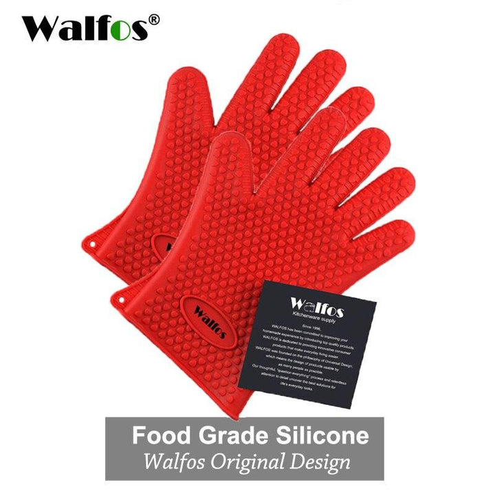 Non-slip, waterproof GrillGuard silicone gloves. Perfect BBQ accessories for safe food handling.