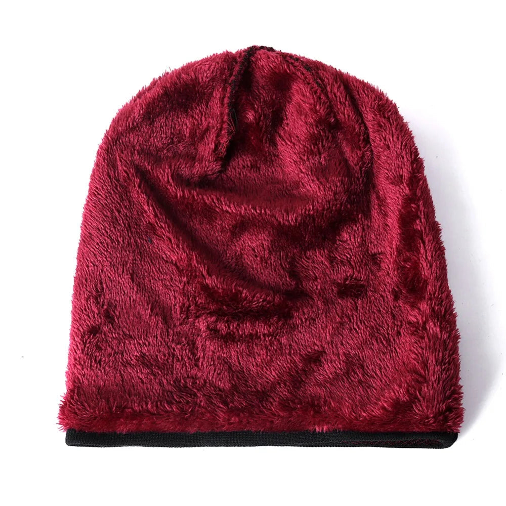 Cozy knit herringbone beanie for men & women, featuring soft faux fur lining for ultimate winter warmth and comfort.
