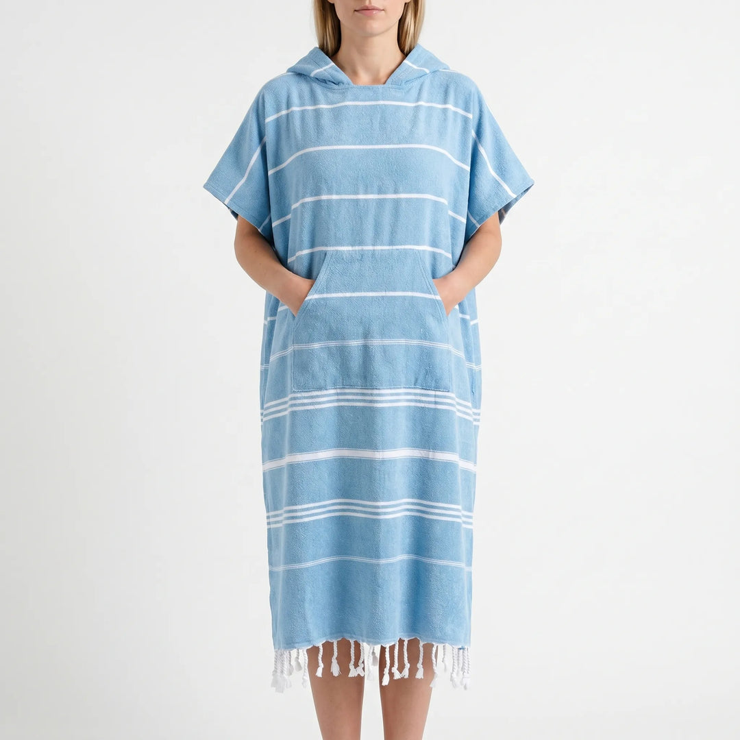 Lightweight unisex hooded changing robe for travel, beach, & water sports convenience.